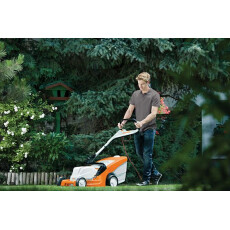 Электрическая газонокосилка  STIHL RME 443 C