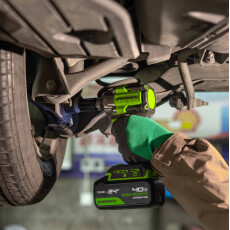 Аккумуляторный ударный гайковерт Greenworks IW5500K5 24В (АКБ 5Ач + ЗУ)