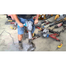 Отбойный молоток MAKITA HM 1400