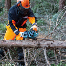 Аккумуляторная пила цепная MAKITA XGT UC026GZ