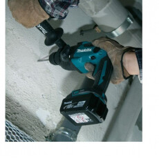 Аккумуляторный перфоратор MAKITA DHR 182 Z в кор.
