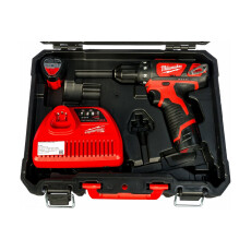 Аккумуляторная дрель-шуруповерт Milwaukee M12 BDD-202C