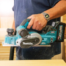 Аккумуляторный рубанок MAKITA XGT KP001GZ в коробке
