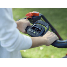 Аккумуляторная газонокосилка Husqvarna LC 353iVX KIT (QC500, BLi300)