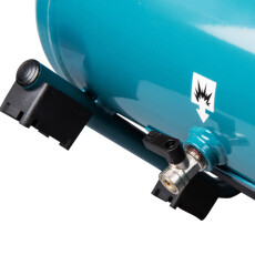 Аккумуляторный компрессор MAKITA XGT AC001GZ