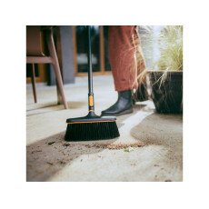 Щетка универсальная FISKARS OneClick