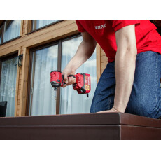 Аккум. ударный гайковерт WORTEX CWR 0218 XLT в чем. (АКБ 4Ач + ЗУ)