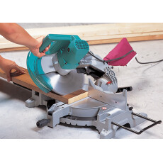 Торцовочная пила MAKITA LS 1221