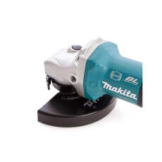 Аккумуляторная углошлифмашина MAKITA DGA700Z