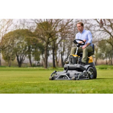 Газонокосилка бензиновая с сиденьем Stiga Park 500 W