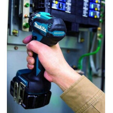 Аккумуляторная шуруповерт MAKITA DDF 083 Z в кор.