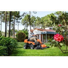 Райдер Husqvarna R 214TC с декой Combi 94 / 3 ножа