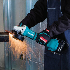 Аккум. двуручная углошлифмашина MAKITA LXT DGA 901 ZU