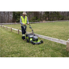 Аккумуляторная самоходная газонокосилка Greenworks GC82LM51SP2