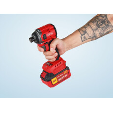 Аккум. ударный гайковерт WORTEX CWR 0218 XLT в чем. (АКБ 4Ач + ЗУ)