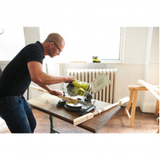 Торцовочная пила Ryobi EMS190DCL