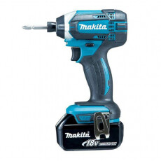 Аккумуляторный шуруповерт MAKITA DTD 152 RME в чемодане