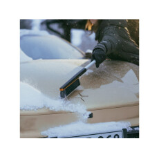 Щетка для снега 76см со скребком Plus FISKARS (1078494)