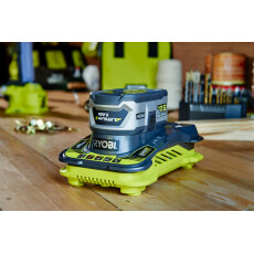 ONE + / Аккумуляторы (2) с зарядным устройством RYOBI RC18150-250