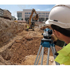 Нивелир оптический BOSCH GOL 20 D KIT со штативом и рейкой в кейсе