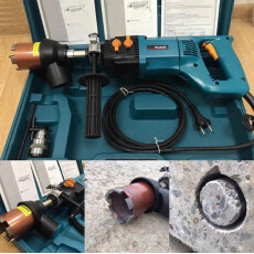 Дрель ударная MAKITA 8406 C в чем.