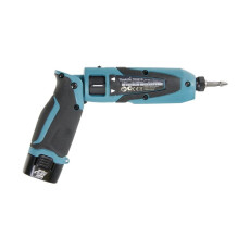 Аккумуляторный шуруповерт MAKITA TD 022 DSE в сумке+ аксессуары