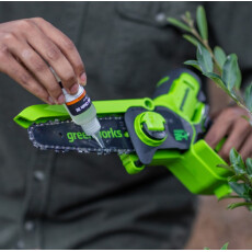 Мини-пила цепная аккумуляторная Greenworks G24MCS10K4 24В