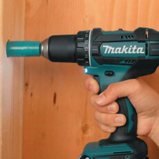 Аккум. дрель-шуруповерт MAKITA DDF482RTJ в чем. (2 АКБ 5Ач + ЗУ)