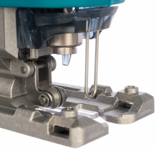 Лобзик электрический MAKITA 4350 FCT в чем. + набор пилок