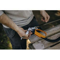Садовая пила Fiskars SW30