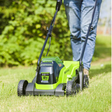 Аккумуляторная газонокосилка Greenworks GD24LM33 24В
