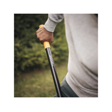 Лопата совковая с ручкой Solid FISKARS (черная) (1066720)