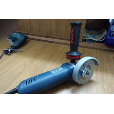 Одноручная угловая шлифмашина BOSCH GWS 9-115 в кор.