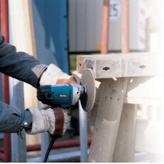 Полировальная машина MAKITA GV 7000 C в кор.