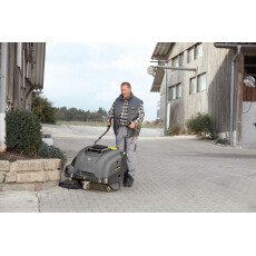 Подметальная машина Karcher KM 75/40 W P