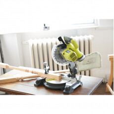 Торцовочная пила Ryobi EMS190DCL