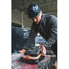 Аккумулятор с зарядным устройством AEG SET L1860RHDBLK