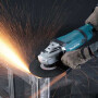 Двуручная углошлифмашина MAKITA GA 9030 SFK 01 в чем.