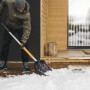 Лопата-скрепер для снега телескопическая X-series FISKARS (1430x530)