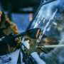 Щетка для снега со скребком телескопическая X-series FISKARS (1078492)