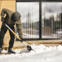 Лопата-скрепер для снега X-series FISKARS (1530x530)