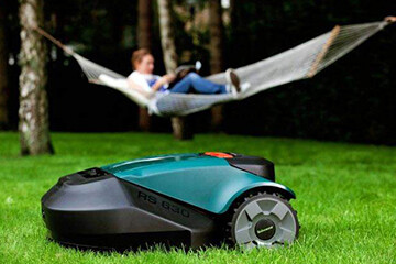 Роботы-газонокосилки Robomow в «Удачнике»