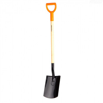 Лопата штыковая FISKARS 131650