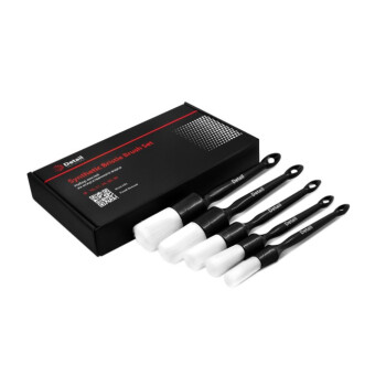 Комплект пластиковых кистей с искусственным ворсом Detail