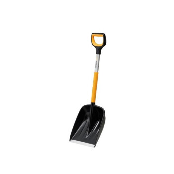 Лопата снеговая автомобильная X-series FISKARS (980x290)