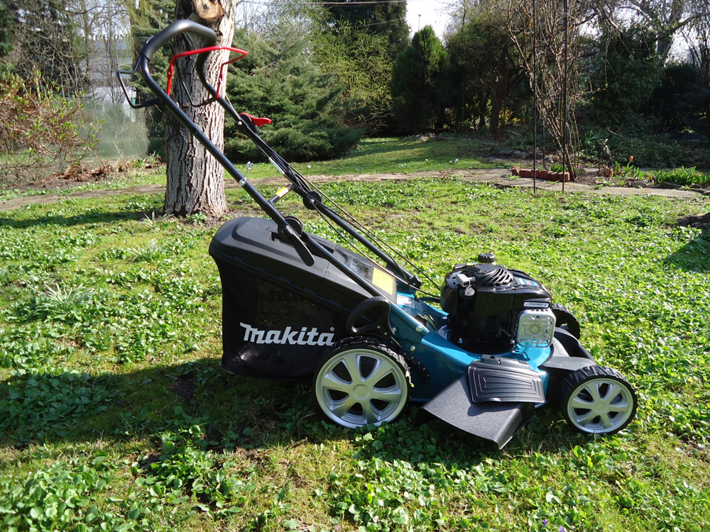 Газонокосилка бензиновая MAKITA PLM 4628 N самоходная