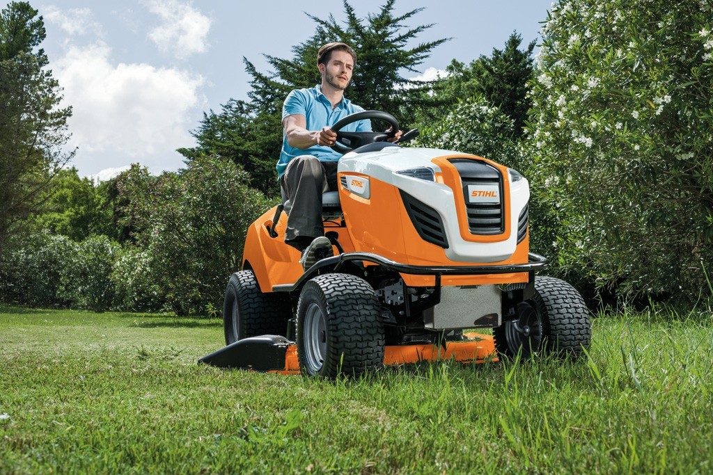 Садовый мини-трактор STIHL RT 4097 SX