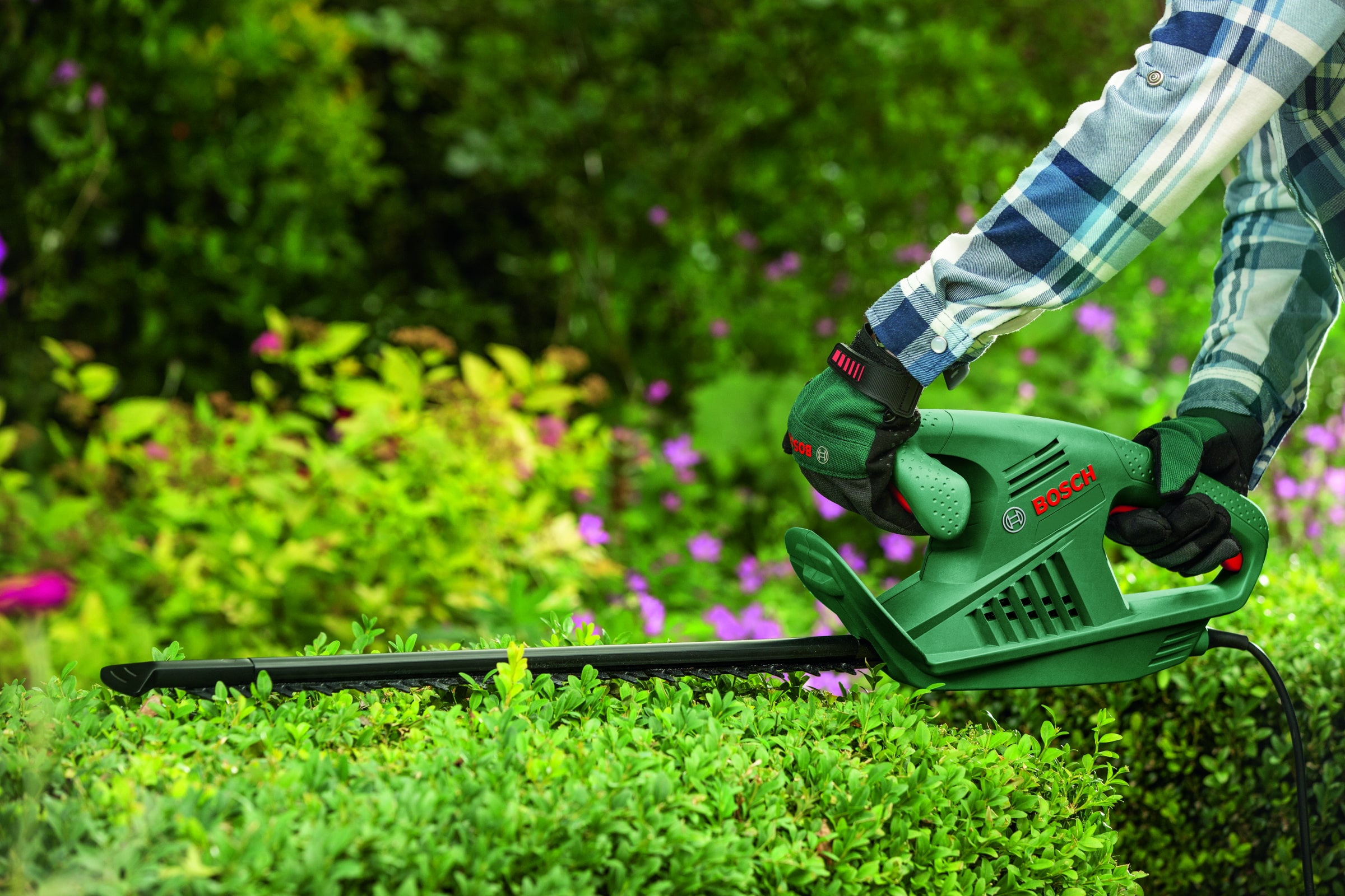 Кусторез электрический Bosch EasyHedgeCut 45