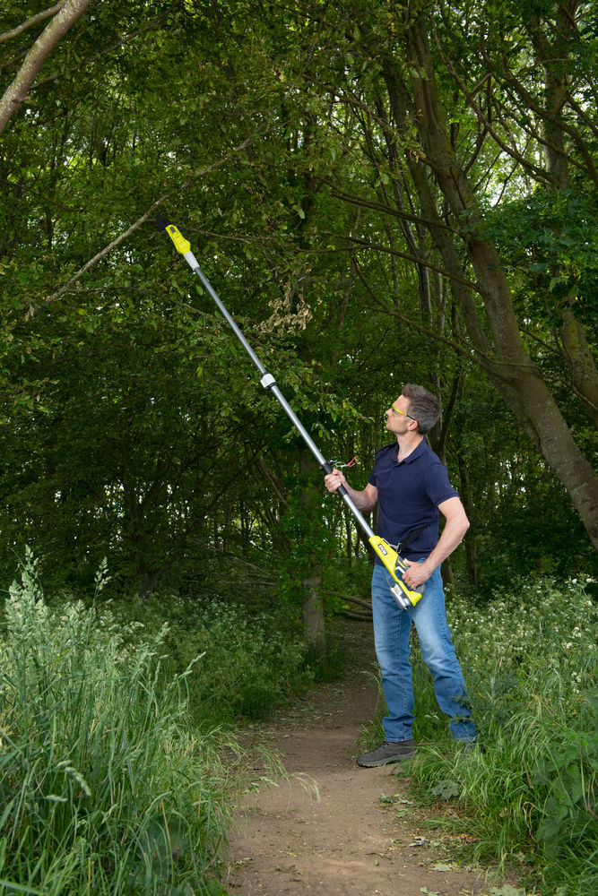 ONE + / Сучкорез RYOBI RY18PLA-0 (без батареи)