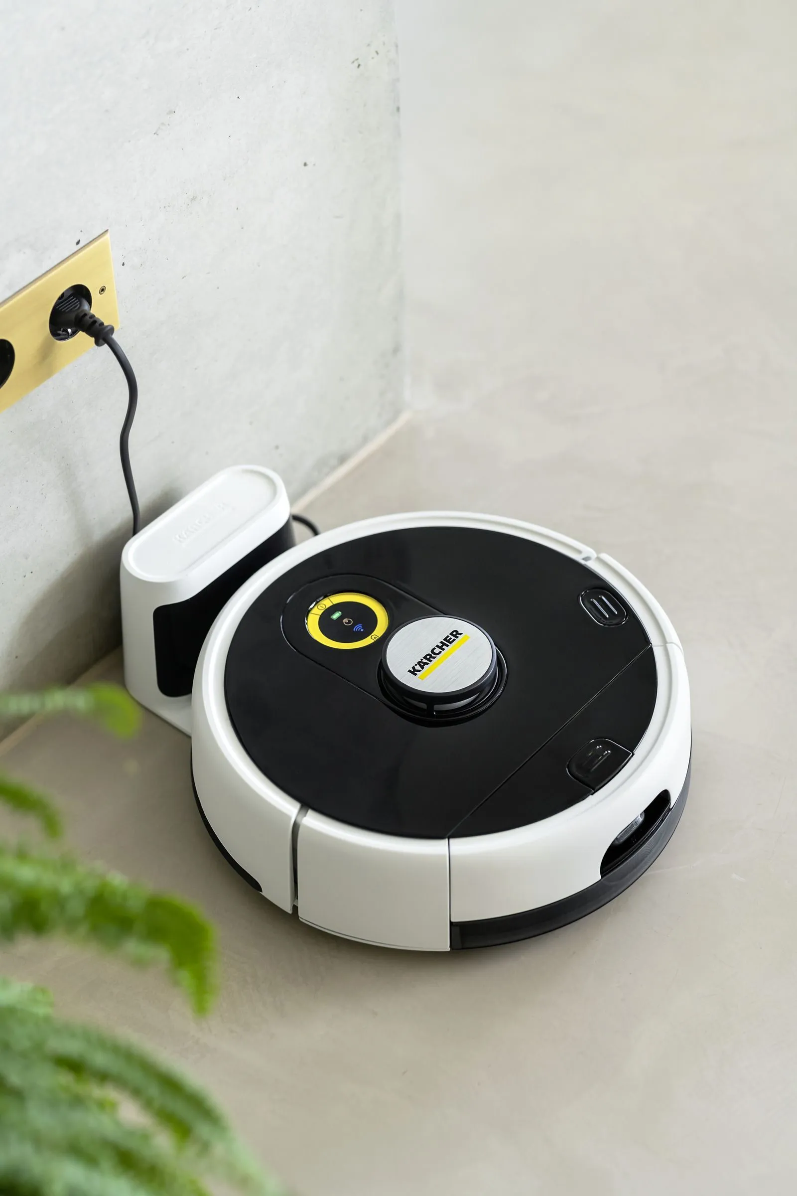 Робот для мытья твердых полов Karcher RCF 3